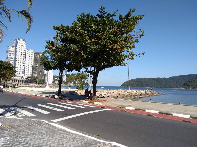 APARTAMENTO DE 1 DORMITÓRIO A 100 METROS DA PRAIA