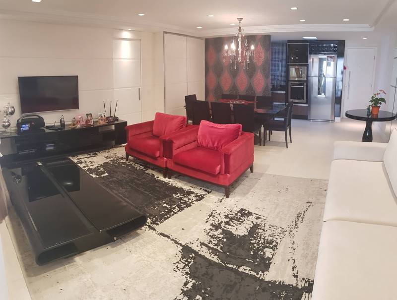 APARTAMENTO CONDOMINIO CLUBE