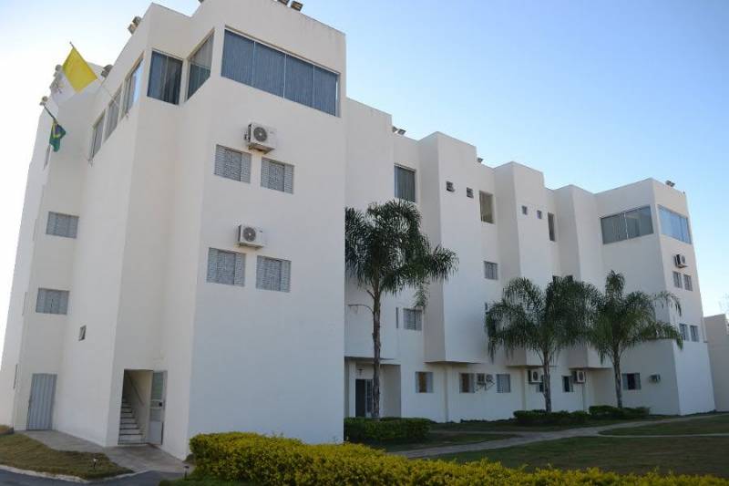 Prédio 4 pvt com acesso a Jardins/Quadra/Estacionamento