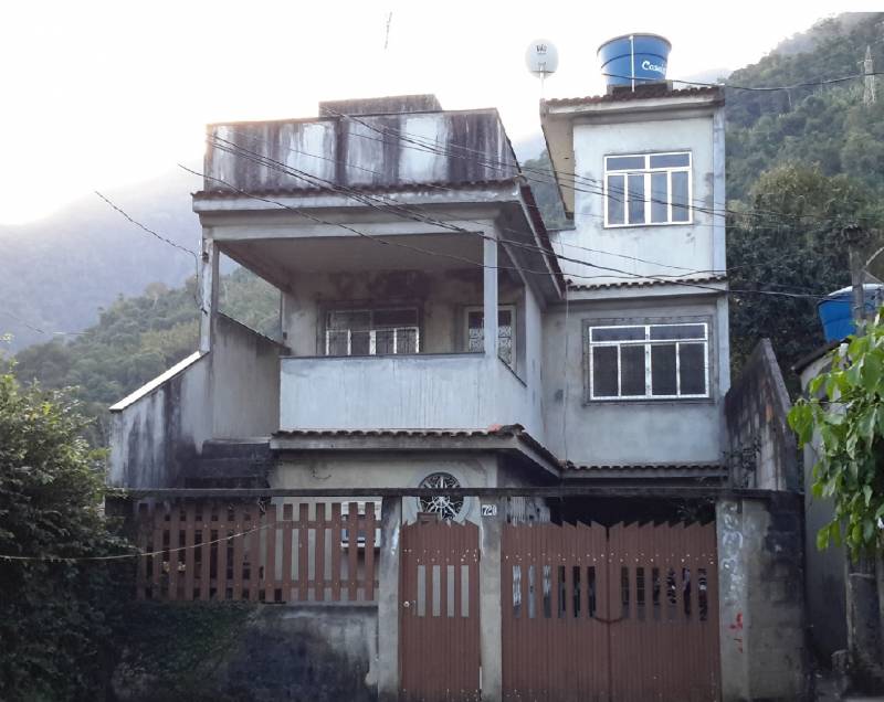 Casa de Veraneio em Coroa Grande - Itaguaí - RJ