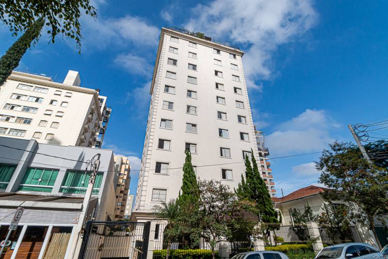 Apartamento 4 quartos (1 suíte) no Jardins