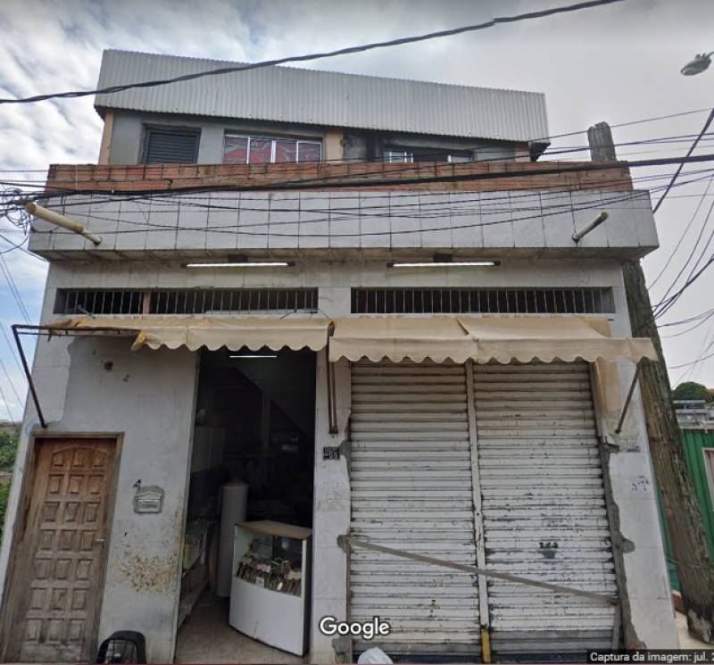 PRÉDIO COMERCIAL  MISTO