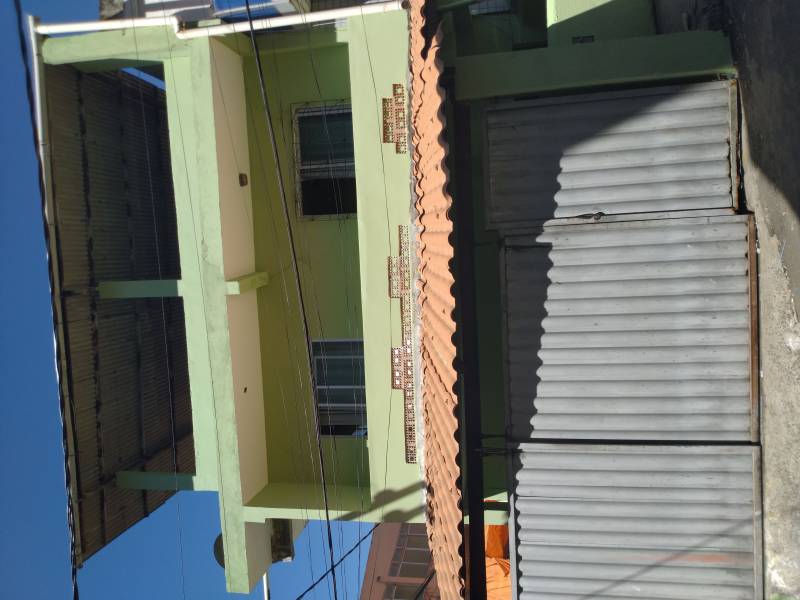 Vendo Casa com 03 pavimentos!